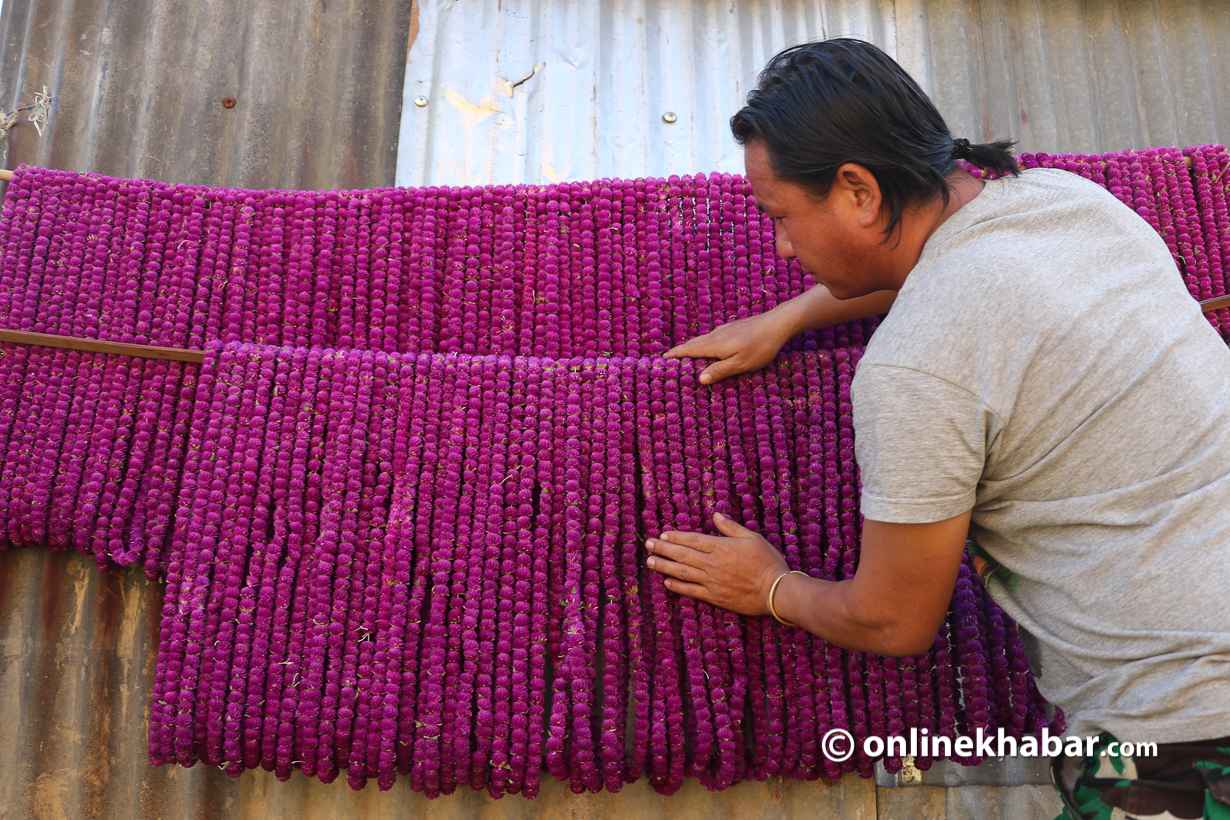 स्वदेशी फूलको मालामै यस वर्षको तिहार