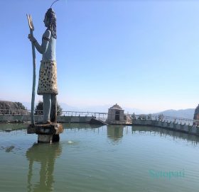 १४ वर्षदेखि सिंगै पहाड सिँगार्न लागिपरेका ‘अछामी बड्डा’