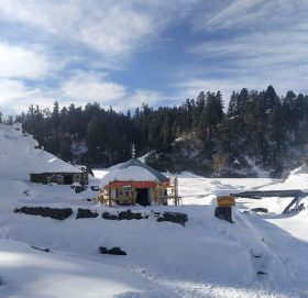 खप्तड क्षेत्रमा हिमपात, तापक्रम माइनस ५ डिग्री