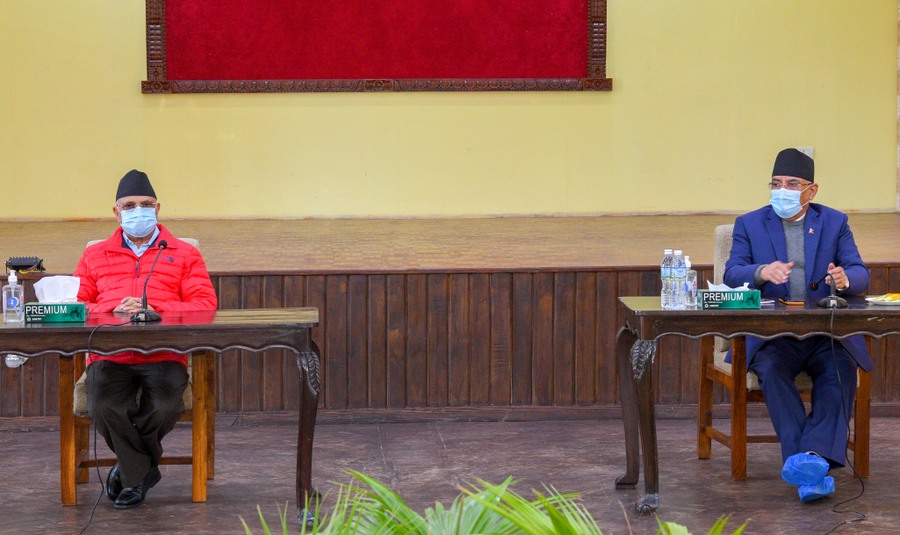 बालुवाटारमा नेकपा बैठक सुरु, ओली पनि सहभागी