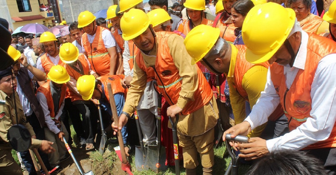 दुई लाखलाई रोजगारी दिइँदै