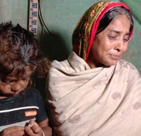 छोरा बाबा खोई भन्छ, म कहाँबाट ल्याउँ ?