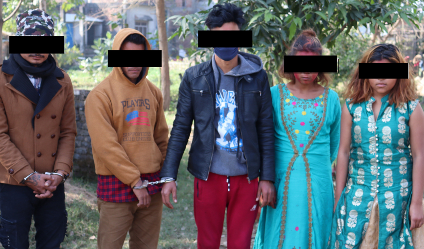 ब्राउन सुगरसहित २ युवती र ३ पुरुष पक्राउ
