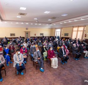 ओली निकट सांसद कृष्णप्रसाद दाहाल बालुवाटारको बैठकमा गएनन्