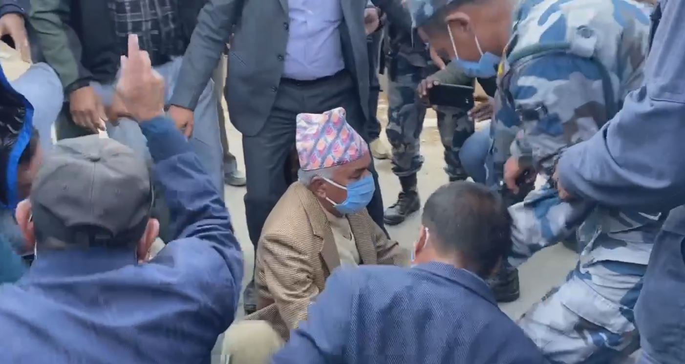 कांग्रेस नेता रामचन्द्र पौडेल पक्राउ