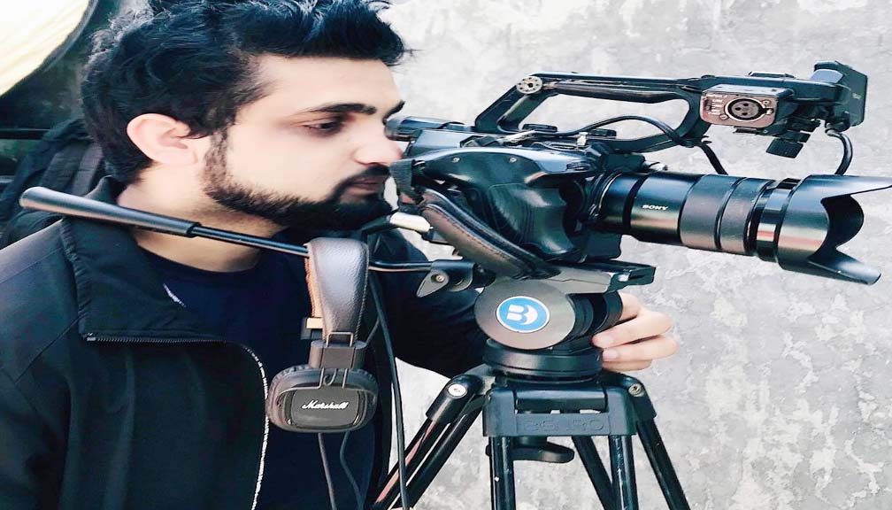 सुदुर पश्चिमको सुन्दरता विश्व सामु चिनाउने प्रयासमा डाेटीका एक युवा