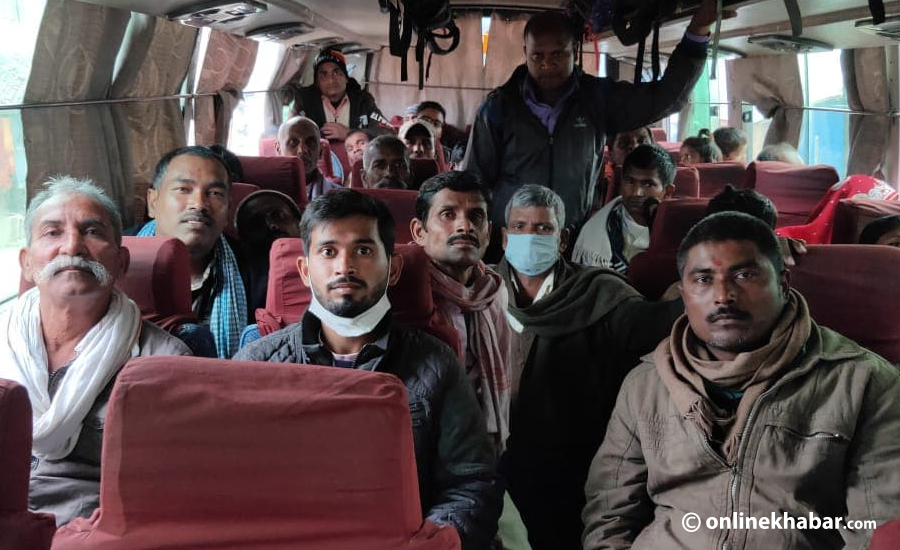 आन्दोलन गर्न काठमाडौं आइपुगे उखु किसान