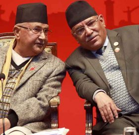 दुवै अध्यक्षका दस्तावेज फिर्ता गराउन युवा नेताको पहल