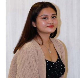 नायिका बन्ने बाटोमा परितोशिका