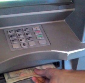 एक पटकमा एटीएमबाट २० हजारभन्दा धेरै निकाल्न नपाइने, दिनमा ५० हजार