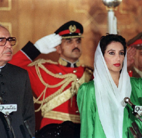 इतिहासमा आज : बेनेजिर भुट्टोले लिइन् पाकिस्तानी प्रधानमन्त्रीको सपथ