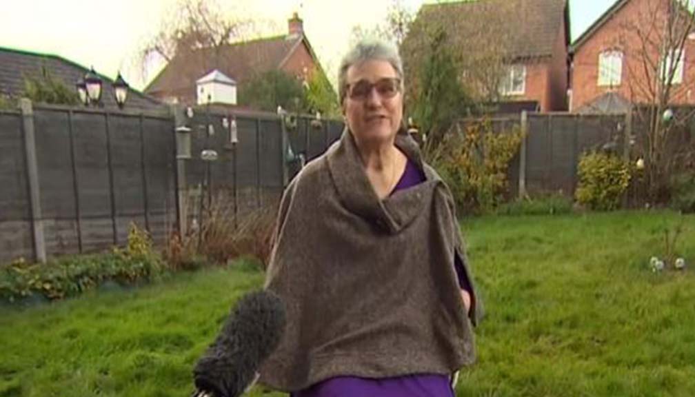 ब्रिटिश महिला क्यारोलिनले कोरोनाका कारण हातखुट्टा गुमाइन् (भिडियोसहित)