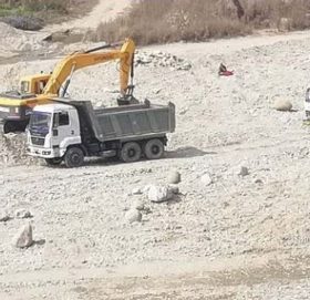 बाजुराका पुर्व समन्वय अधिकारी हाल गाेरखा सिडियाे तिर्थ भट्टराइकाे मिलाेमताेमा क्रसर सं‌‌‍‌चालन