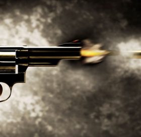 हुम्लामा प्रहरीमाथि ढुंगामुढा भएपछि ७ राउण्ड गोली चल्यो, मतदान अधिकृतसहित २ जना घाइते