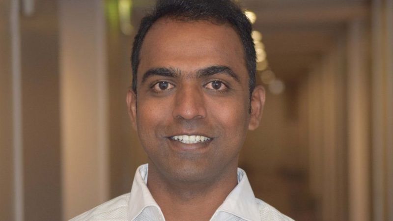 ११ करोडको पुरस्कार जितेर आधा रकम बाँड्ने यी शिक्षक