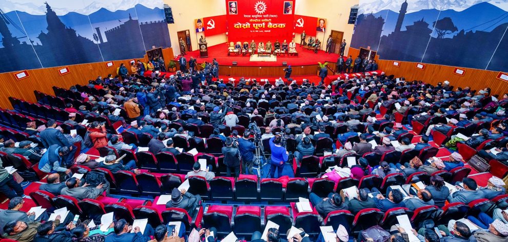 पार्टी फुटाउन ओलीलाई ४० प्रतिशत पुगेन, प्रचण्ड-नेपालको दुईतिहाइ (सूचिसहित)