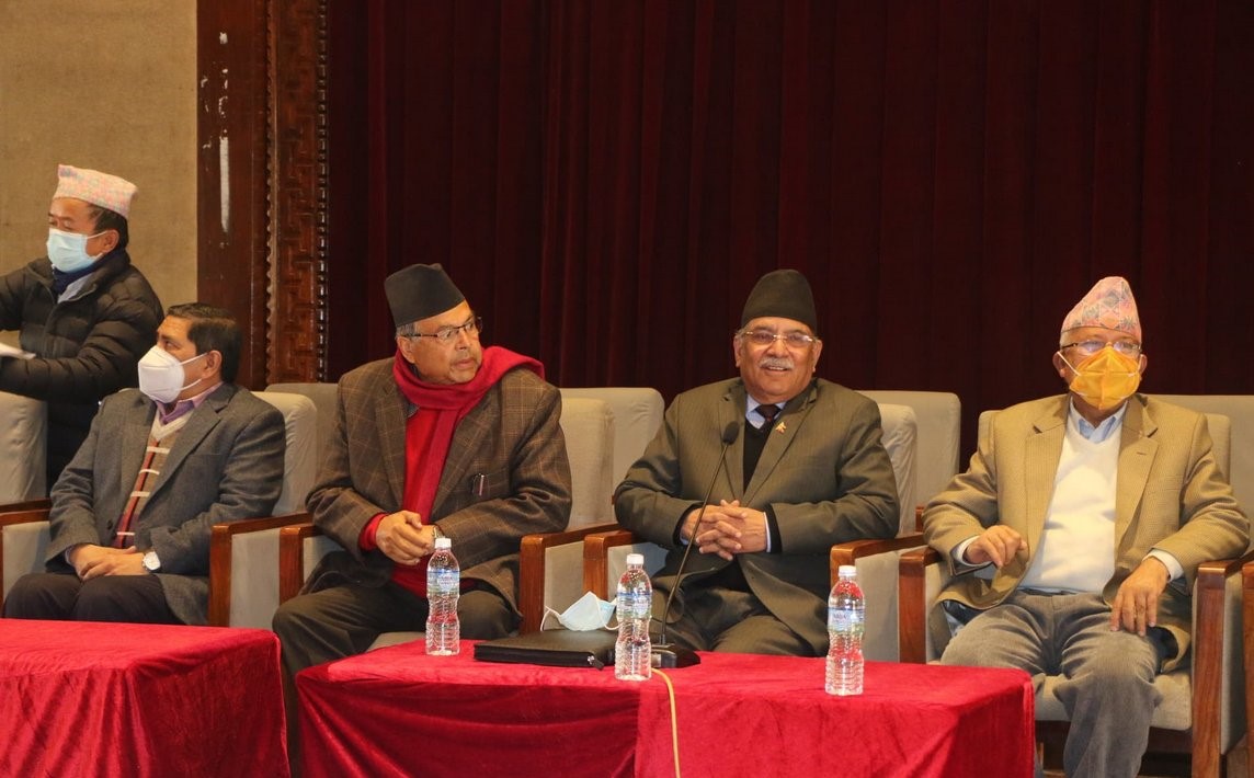 ओलीलाई कारवाही गरेको प्रचण्ड–नेपाल समूहद्वारा निर्वाचन आयोगलाई जानकारी