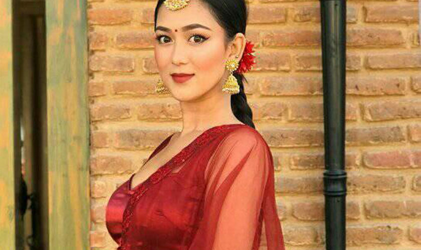 ‘डिसेम्बर फल्स’मा आर्यनको जोडी उपासना