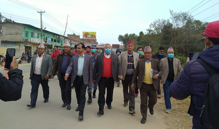 मुख्यमन्त्रीलाई राजीनामा पत्र बुझाउन हिँडेरै गए अर्थमन्त्री बोहरा