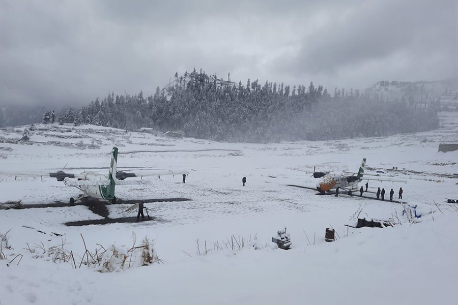 कर्णालीका हिमाली जिल्लामा भारी हिमपात, ८ प्रहरी चौकी सदरमुकाम सारिँदै