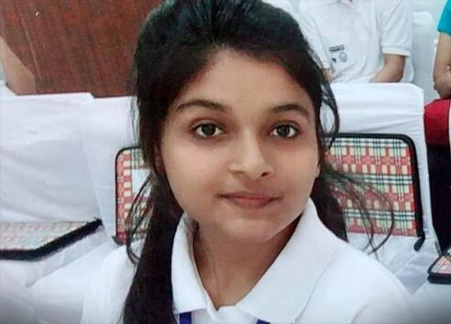 १९ वर्षीया किशोरीलाई बनाइयो उत्तराखण्डको एकदिने मुख्यमन्त्री