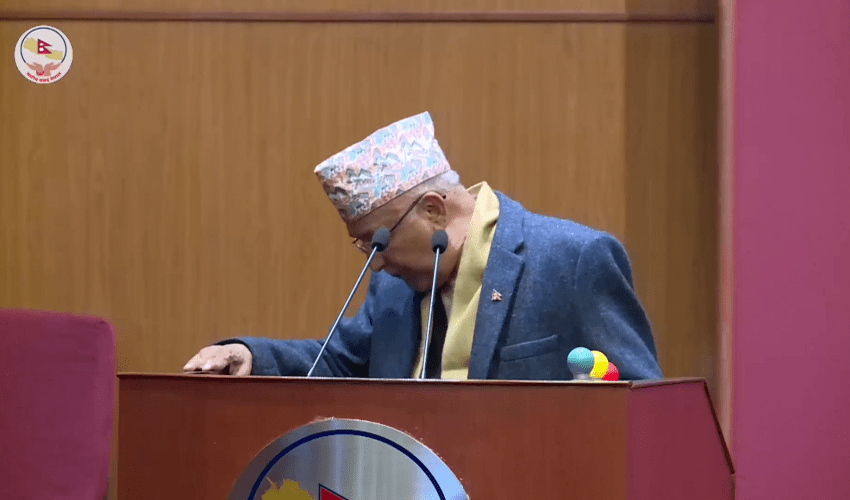 जब प्रधानमन्त्रीले राष्ट्रिय सभा रोष्टमबाटै थुकेपछि…