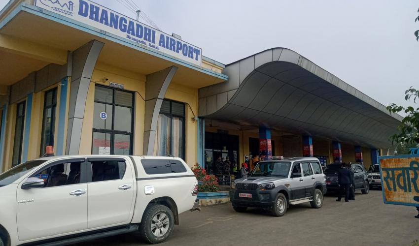 प्रधानमन्त्री ओली धनगढीमा, स्वागतमा गएनन् सुदूरपश्चिमका मुख्यमन्त्री