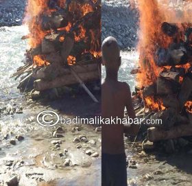 आमाको चिता सँगै बल्यो ८ बर्षिय मंगलको सपना