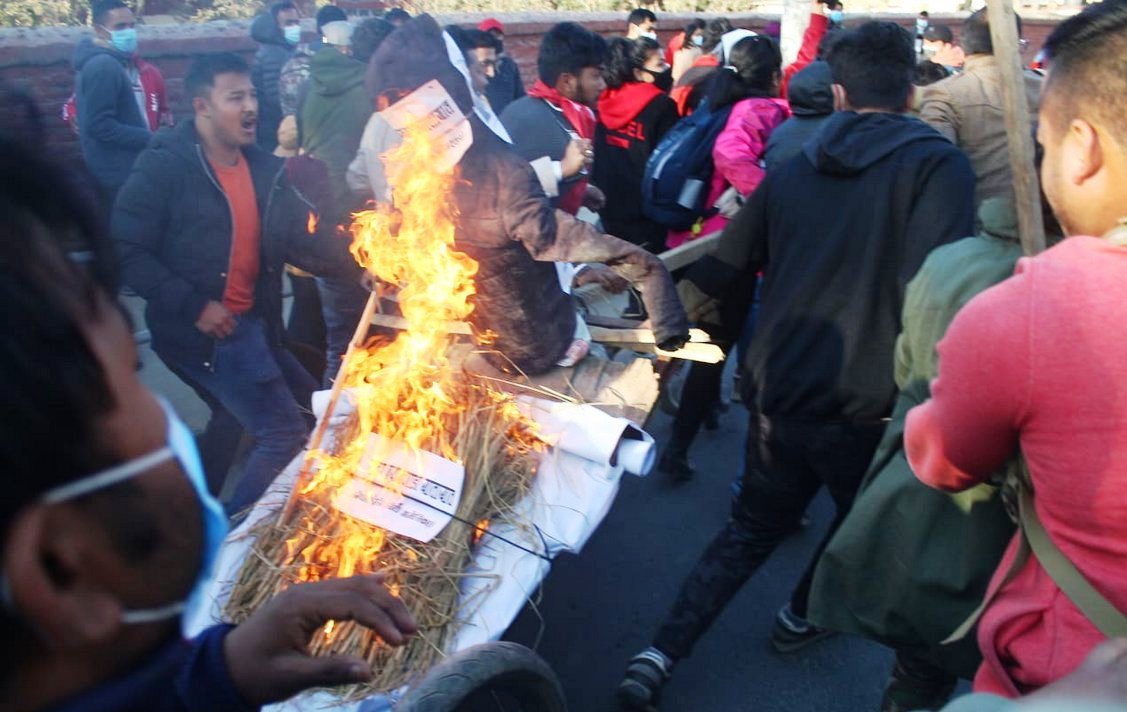 ओली समूहबाहेक सिंगो देश विघटनको विपक्षमा