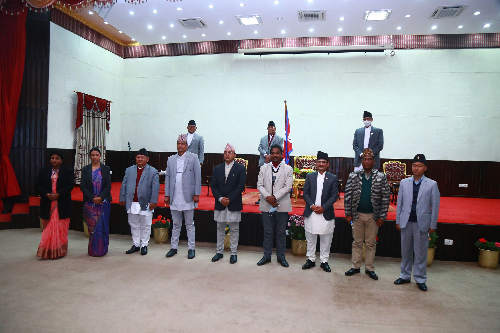 मन्त्रिपरिषद् विस्तारबारे सरकारका नाममा कारण देखाउ आदेश जारी