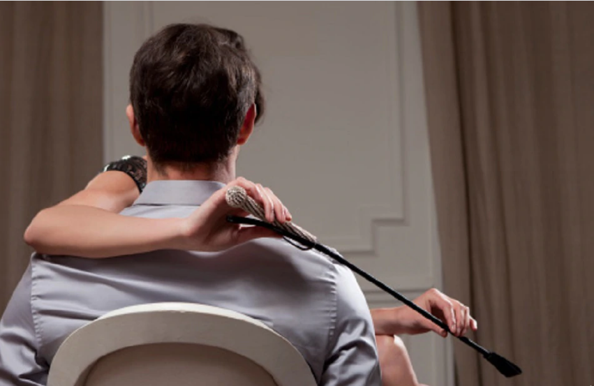 यौन सम्बन्धका बेला महिलाले युवकको हात–खुट्टा कुर्सीमा बाँधिदिइन्, भयो मृत्यु