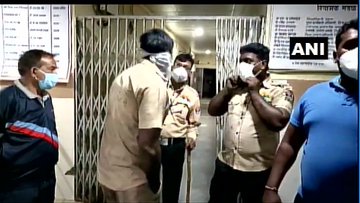 भारतको अस्पतालमा भीषण आगलागी, १० नवजातको मृत्यु