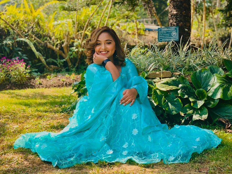 फिल्मका कलाकारले दोहोरीको भिडियो खेल्नु वाध्यता होः करिष्मा ढकाल