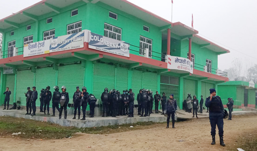 धनगढीका चोक–चोकमा सुरक्षाकर्मी, शंकास्पद व्यक्तिमाथि चेकजाँच