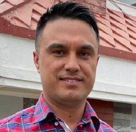 विवादमा मुछिए  डिएसपी खड्का