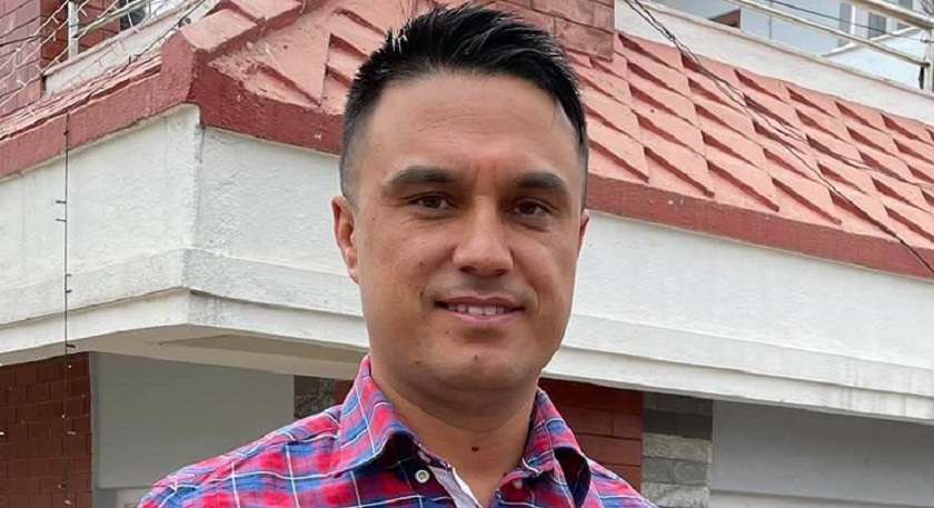 विवादमा मुछिए  डिएसपी खड्का