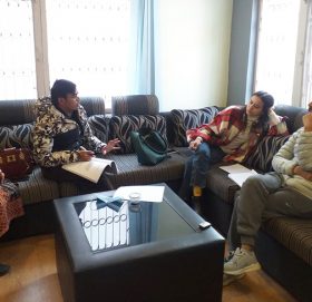 ‘चिसो मान्छे’का लागि बाजुराको भाषा सिक्दै स्वस्तिमा