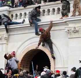 संसद् भवनमा हिंसा : चीनले भन्यो, ‘लोकतन्त्रको फोका फुट्यो’