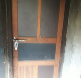 काम गरेको पैसा नपाएको भन्दै बार्जुुगाड लघुुजलबिधुक्त दोस्रोमा तालाबन्दि