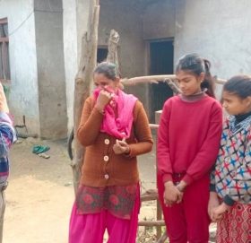 पत्रकार जेपी जोशीका परिवार बिच्चलीमा