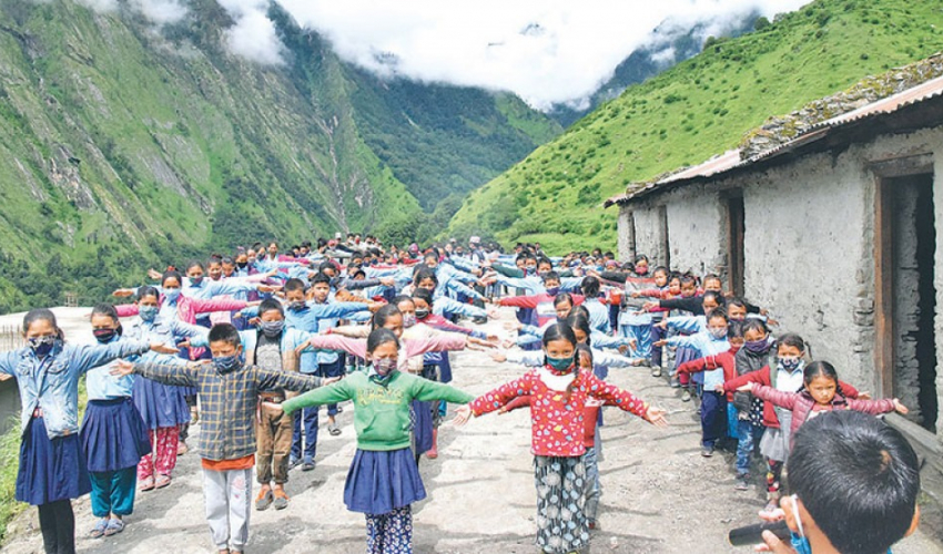 बझाङको धुली मावि विद्यार्थी र शिक्षक एकाएक बिरामी पर्न थालेपछि बन्द