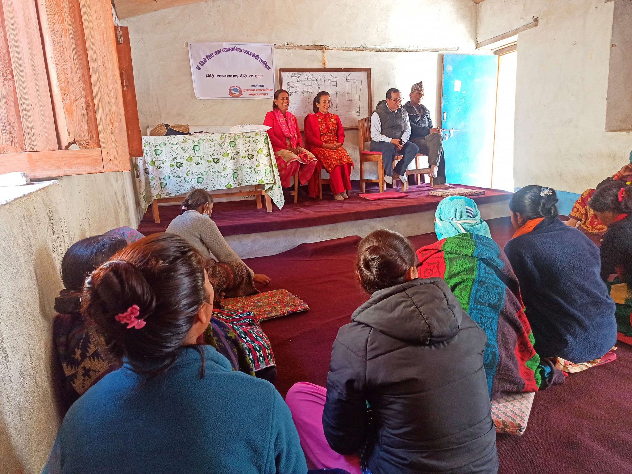 बुढिनन्दाका एकल महिलाहरुलाई च्याउ खेती तालिम