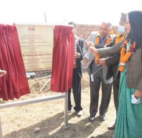 भारतले ६ वटा विद्यालय बनाउँदै