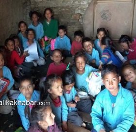 सहयोग नहुुदा दलित समुदायले चलाएको बिद्यालय आर्थिक अभाबमा अलपत्र