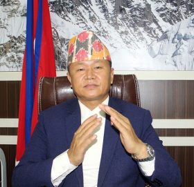 केपी-माधव एक ठाउँमा उभिदा मुख्यमन्त्री राई झन् शक्तिशाली