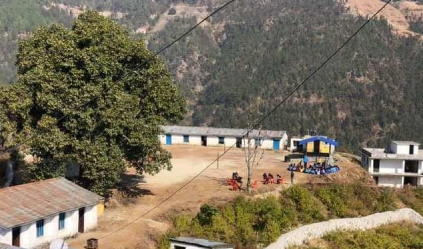 भाइरल ज्वरोको प्रकोपपछि अछामको एक विद्यालय ५ दिनका लागि बन्द