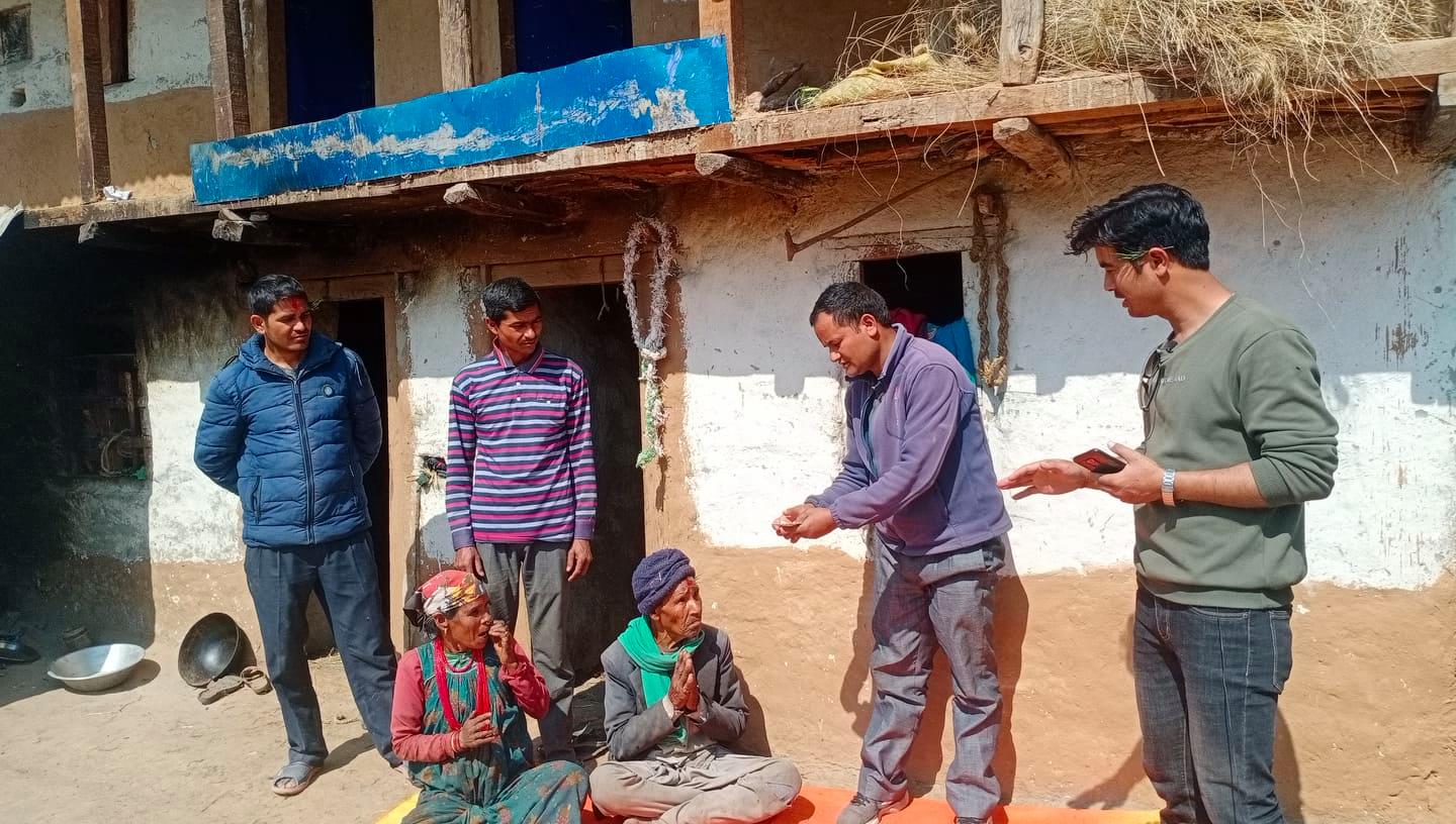 बाजुराका खले ल्वारलाई भारतमा बस्ने नेपालीद्धारा आर्थिक सहयोग