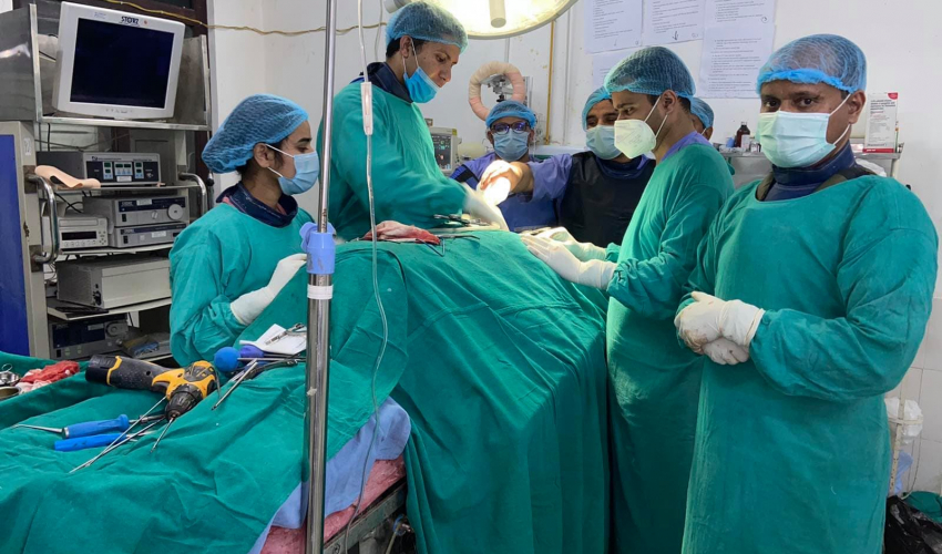 सेती प्रादेशिक अस्पतालद्वारा मेरुदण्डको शल्यक्रिया सेवा सुरु