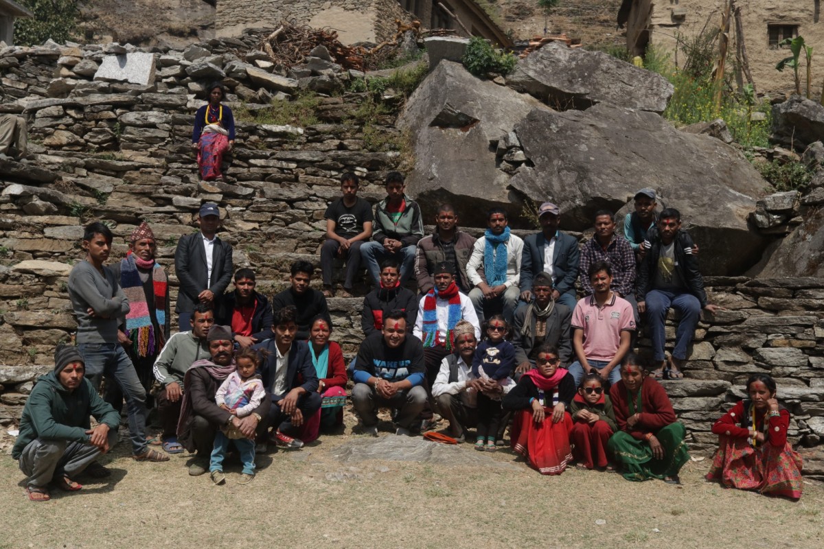 थापा र मर्हजनको पहलमा बाजुराका ३ जनाको आँखाको उपचार