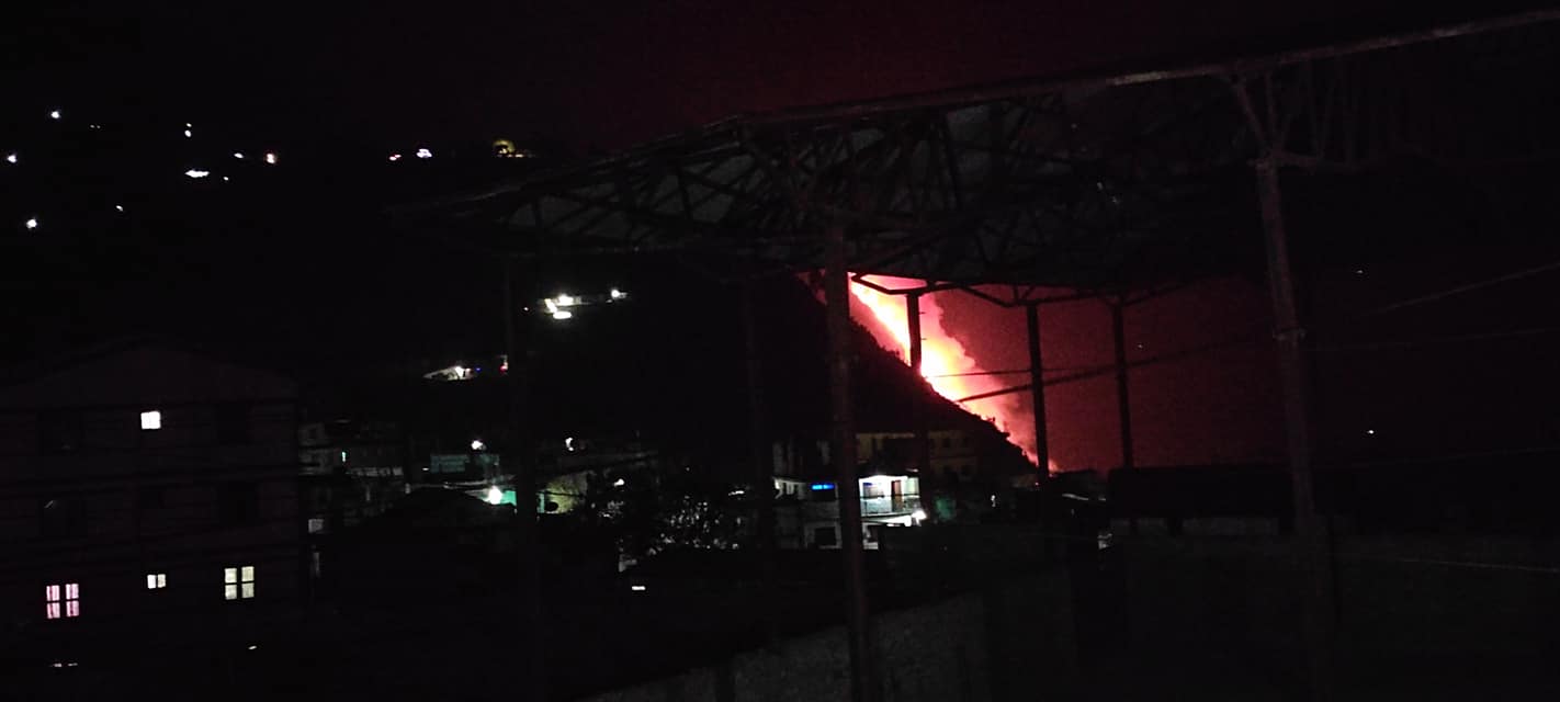 डढेलोले उच्च बन्दै प्रदूषण : छिमेकी मुलुकसँग फायर फाइटिङ हेलिकप्टर सहायता माग्न सुझाव